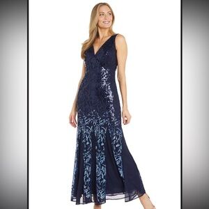 R&M Richards Long Ombre Sequin Formal Dress, Navy Evening gown, size 6